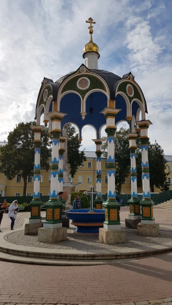 Колодец, пожалуй...