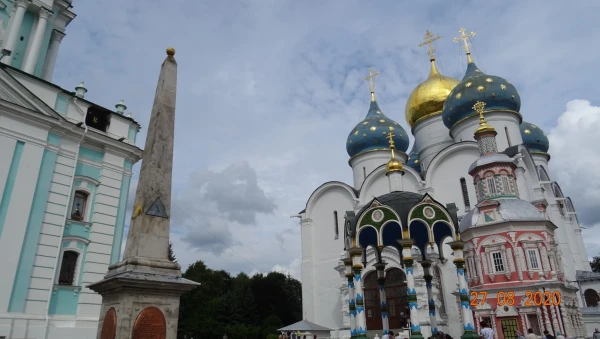 Обелиск "Государственные и ратные дела монастыря"