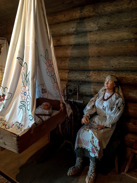 д. Вишов. В колхозном музее