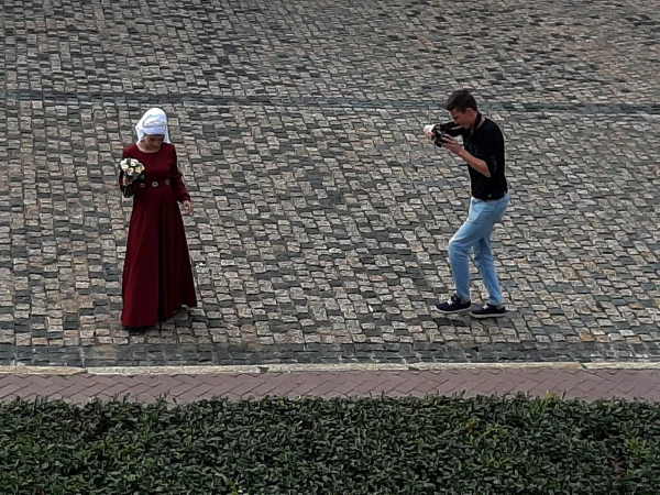 Свадебная фотосессия у стен Кремля