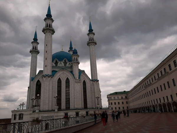 На территории Кремля. Мечеть Кул Шариф