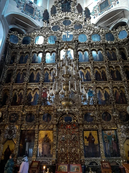 Семиметровый иконостас Петропавловского Собора