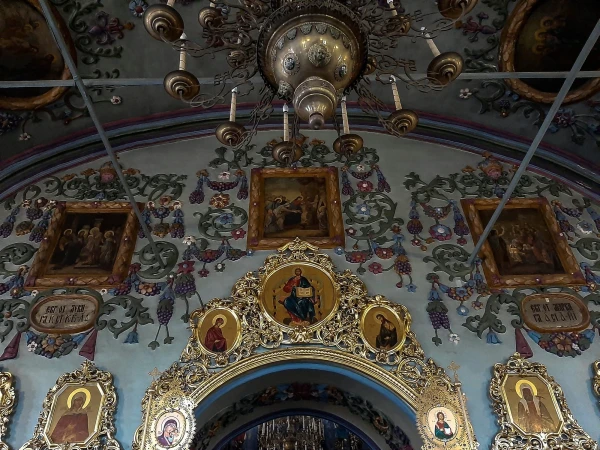 В Петропавловском Соборе