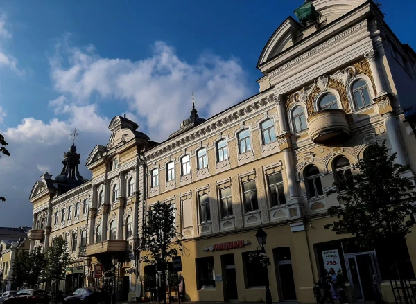 На ул. Кремлёвская