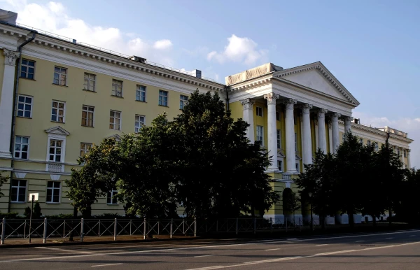 На ул. Кремлёвская