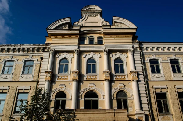 На ул. Кремлёвская