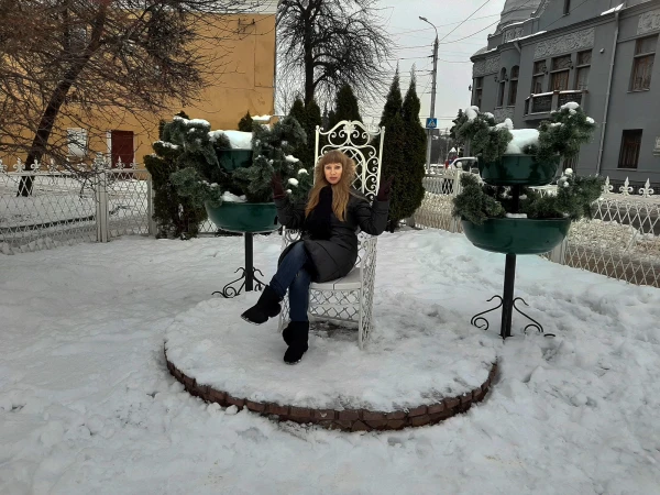 В Сквере Новобрачных 