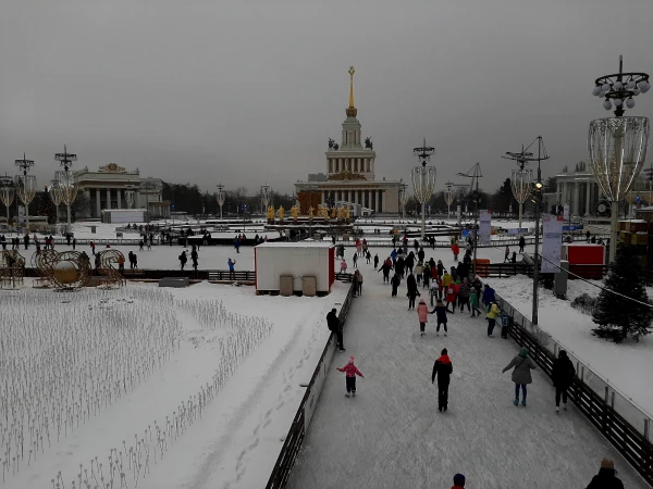 На ВДНХ