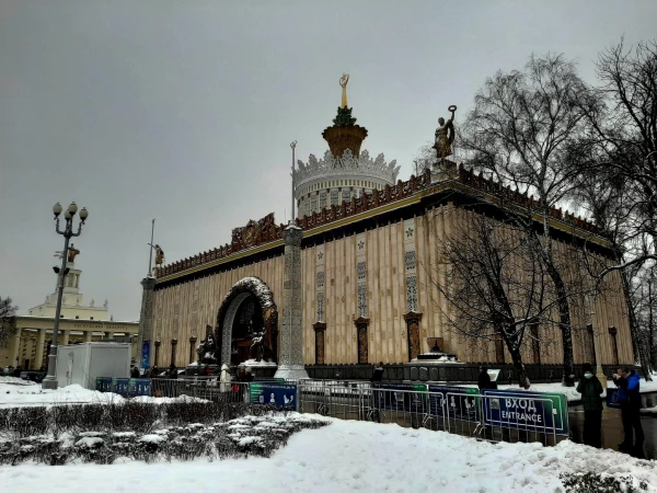 На ВДНХ