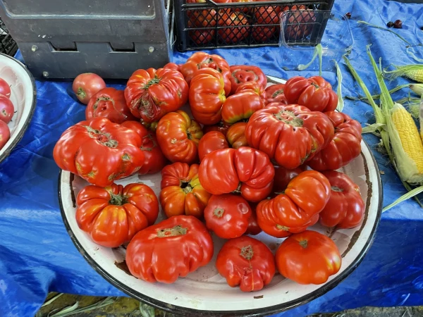 Местный рынок