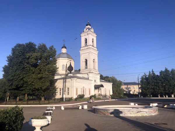 Собор святых апостолов Петра и Павла в Тарусе