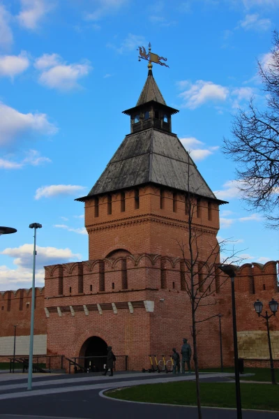 Тульский кремль. Башня Пятницких ворот (16 век).