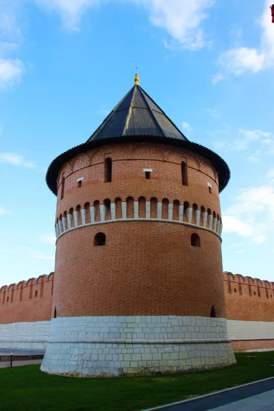 Наугольная башня (Тульский кремль, 16 век).