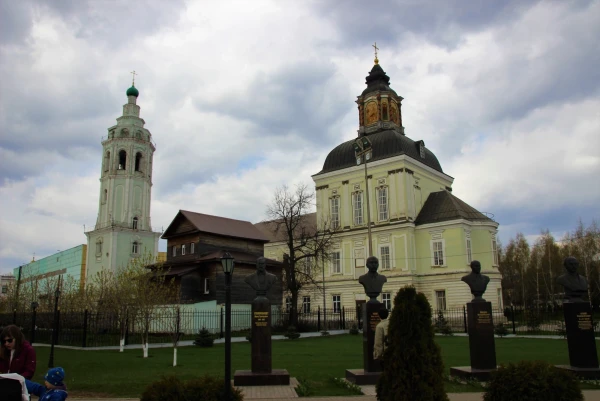 Храм Николы Зарецкого с колокольней (Тула).