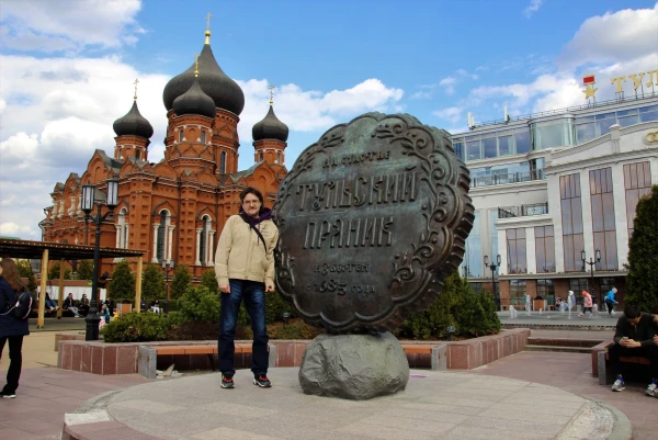Быть в Туле, и не сфотографироваться с пряником... 