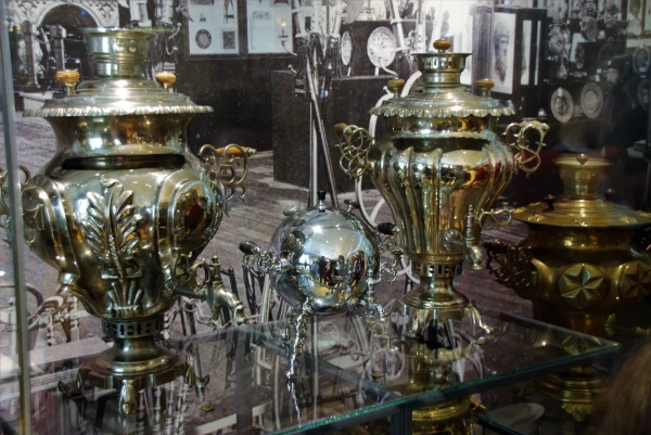 Тула. В музее Самоваров.