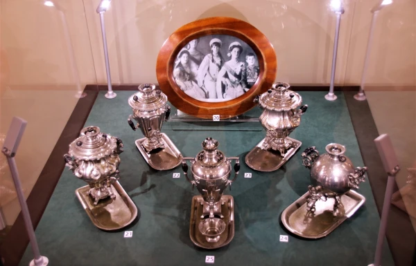 Тула. В музее Самоваров.