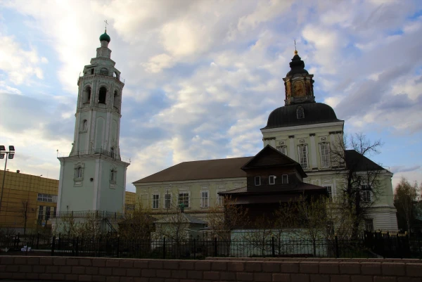Храм Николы Зарецкого с колокольней (Тула).