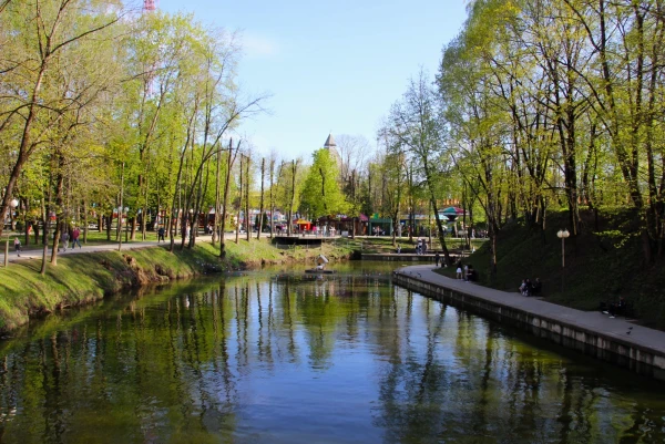 Смоленск. Пруд Лопатинского сада.
