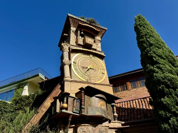 Tbilisi old town, Abanotubani, Meidan Bazar