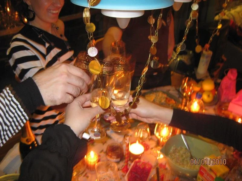 С Новым годом,товарищи!!!!!Ура!!!)))