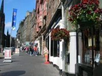 2 Bd Apt Castle Hill 