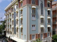 Augustus 3*