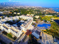 Jasmine Court Hotel &amp; Casino