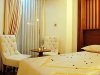 Grand Center Boutique Hotel 