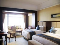Jiarun Gloria Plaza Hotel 4*