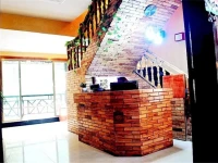 Fenghuang Lifetime True Love Hotel 