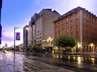 Grand Chancellor Adelaide on Currie