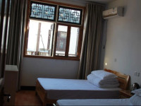 Zhaji Baolian Inn