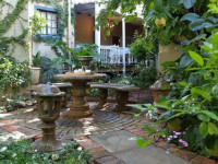 Hobbit Boutique Hotel