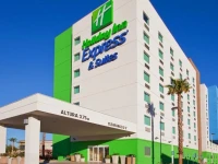 Holiday Inn Express Hotel and Suites in Cd Juarez 2*