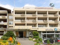 Stella 4*