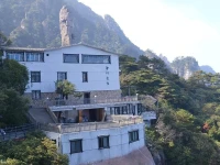 Nvshen Hotel 
