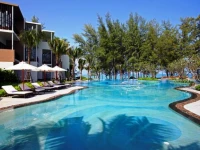 Holiday Inn Resort Phuket Mai Khao Beach 5*