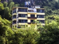 The Jade Mountain Hotel 