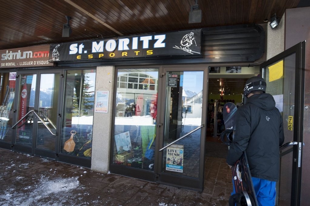 Apartaments Sant Moritz 3*