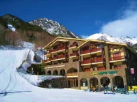 Crest 3*