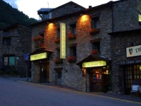 Micolau Hostel 2*
