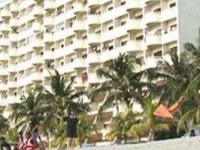 Holiday Condo @Pantai Ria 4*