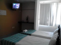 Hotel y Hostal Casa Risueno 3*