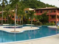 El Careyes Beach Resort 4*