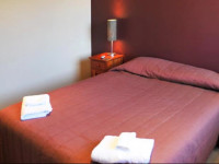 Woodbourne Tavern & Motel