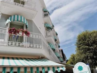 Hotel Flora 3*