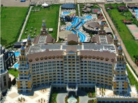 Royal Holiday Palace