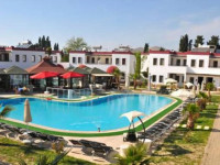 Club Cherry Hotel & Family Suites