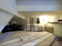 Mary Mary Luxury Yacht 